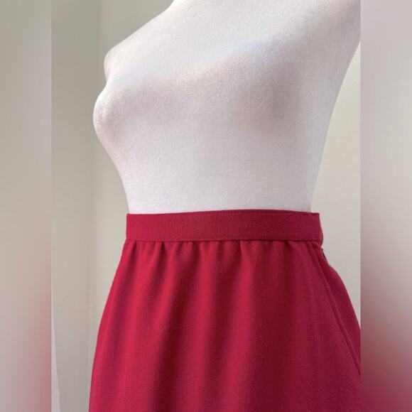 Vintage ‘80s Schrader Sport 100% Pure Wool Red Knee-Length Skirt - Picture 3 of 7